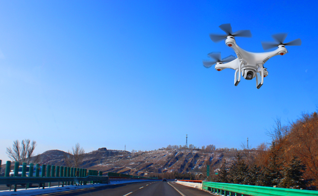 無(wú)人機(jī)在高速公路中的應(yīng)用