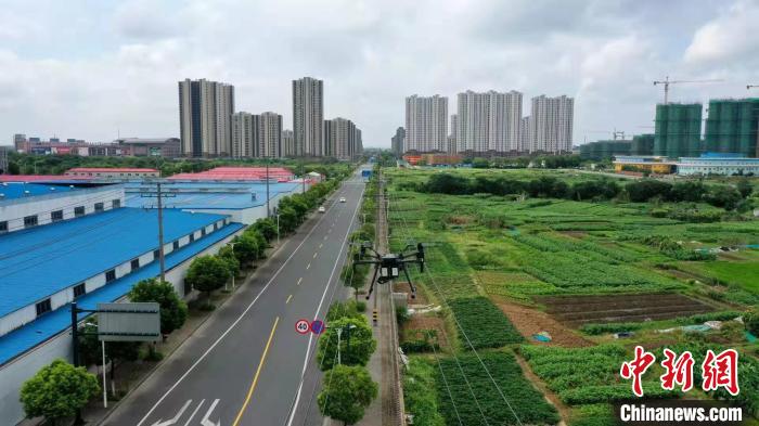 數(shù)字化智慧賦能 江蘇電力巡檢開啟無人機自主模(圖1)